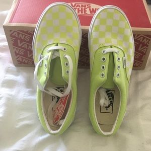NIB Vans Lime Green Checkerboard Lace Up Sneakers